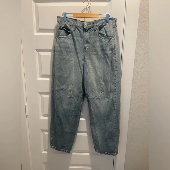 Urban outfitters BDG | Logan Buckle Baggy Barrel Jeans. 33W - Picture 4 of 10